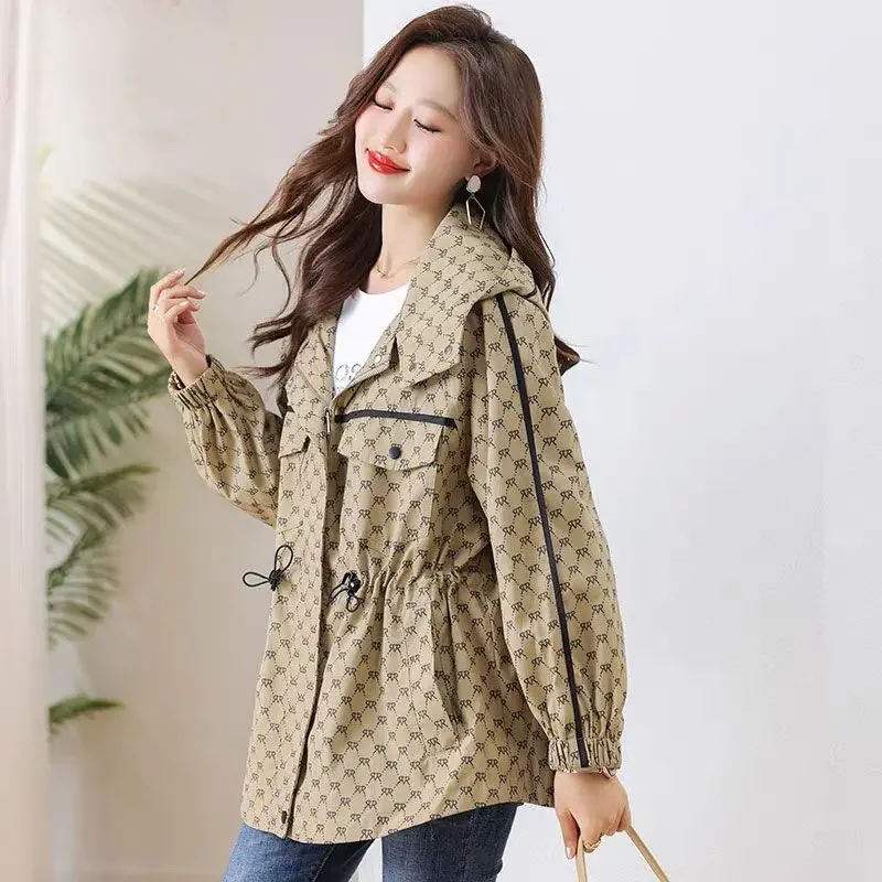 Women'S Fashion Trends Autumn 2025 - Veste coupe-vent vintage à manches longues