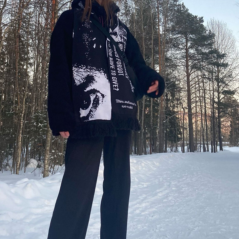Women'S Y2K Fashion Aesthetic - Écharpe tricotée à imprimé jacquard noir
