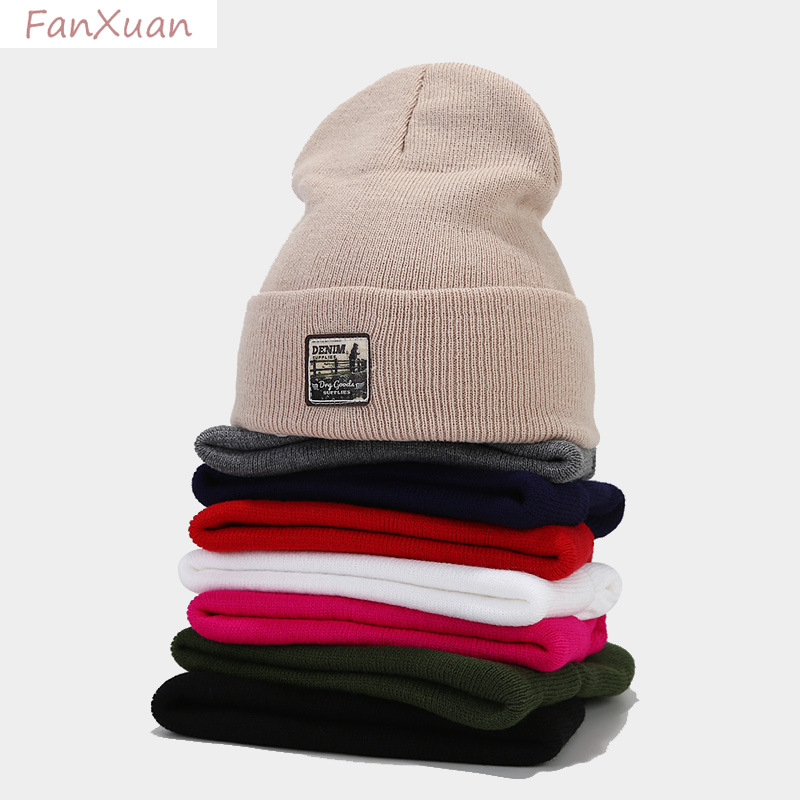 Bonnets tricotés avec étiquett - Women'S Fashion Labels avis et prix