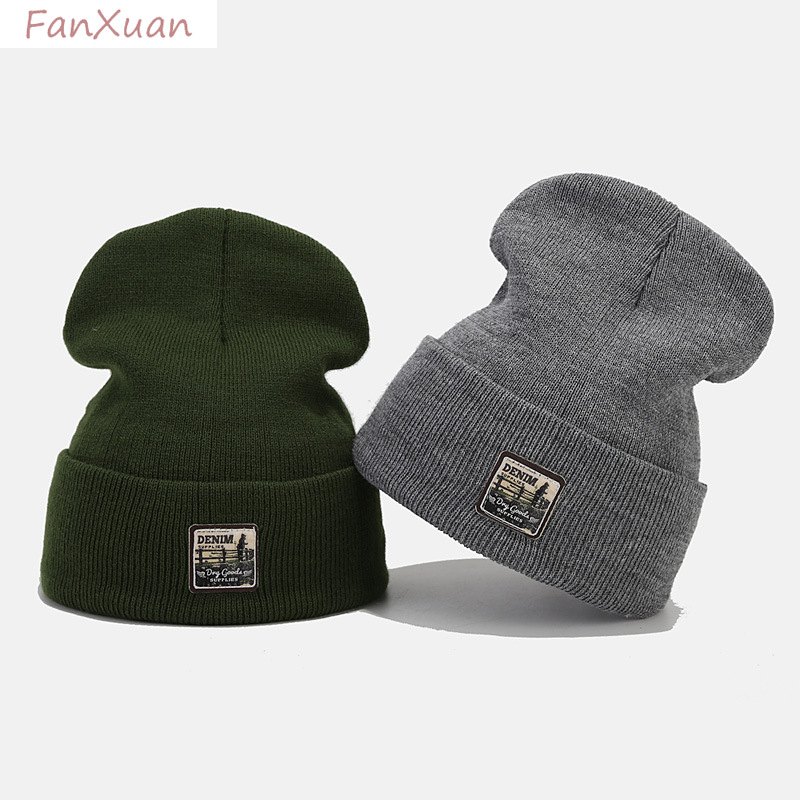 Bonnets tricotés avec étiquett - Women'S Fashion Labels avis et prix