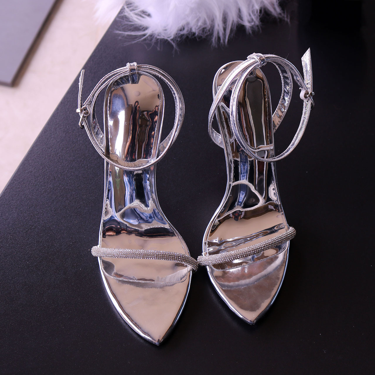 Sandales à talons hauts en cui - Women Queen Fashion avis et prix