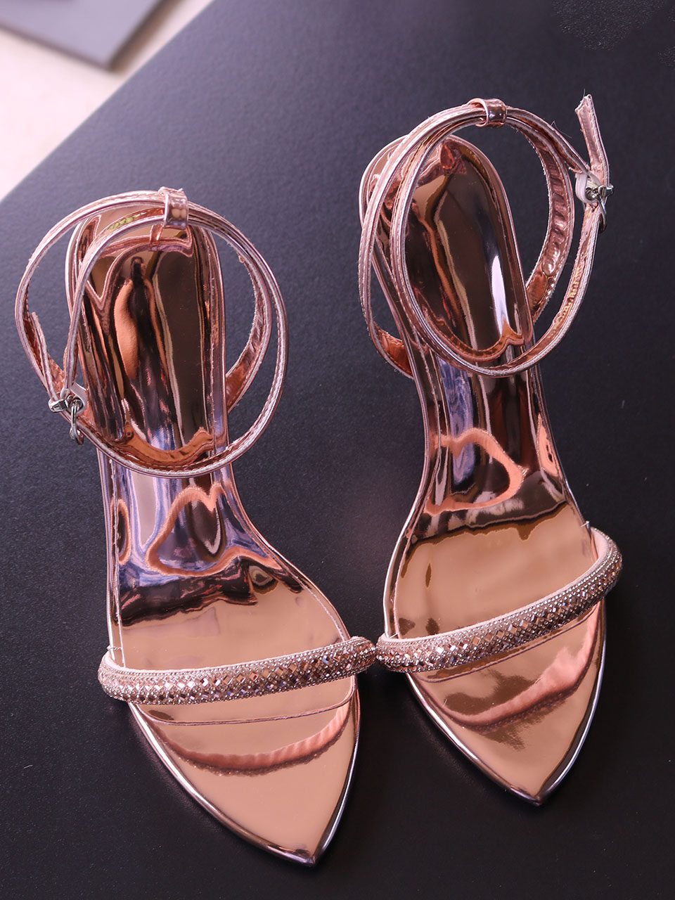 Sandales à talons hauts en cui - Women Queen Fashion avis et prix